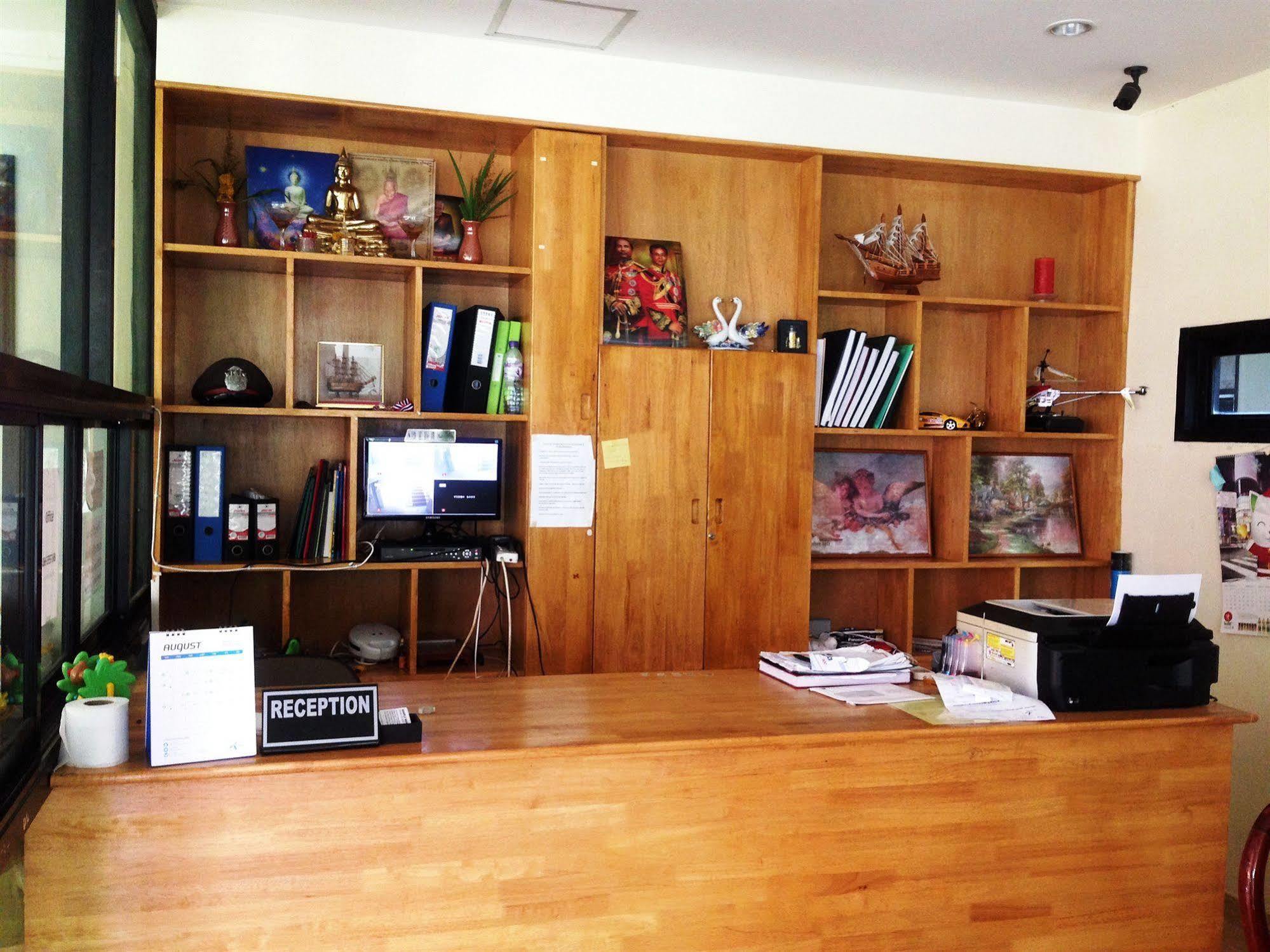 Maple Mansion Hotell Pattaya Exteriör bild